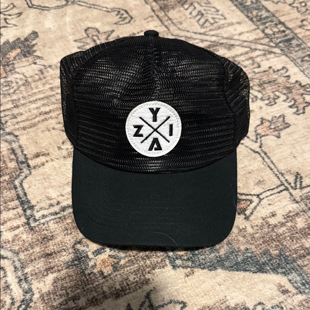 Zyia active Black Mesh Cap
